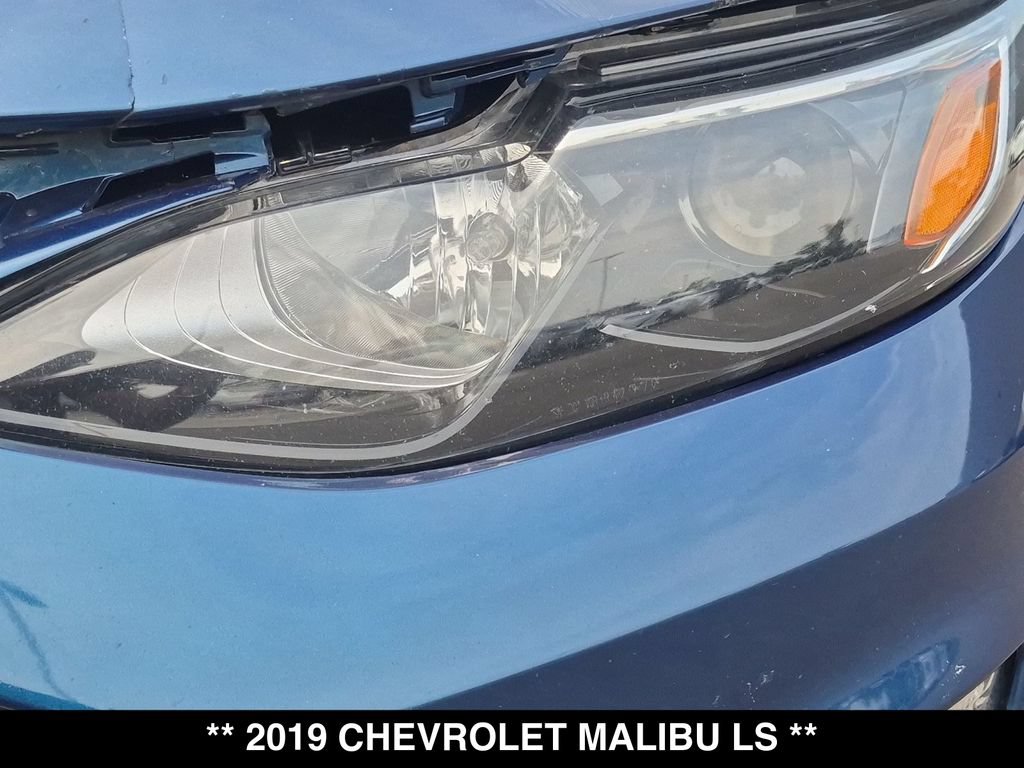 Used 2019 Chevrolet Malibu LS FWD image 15