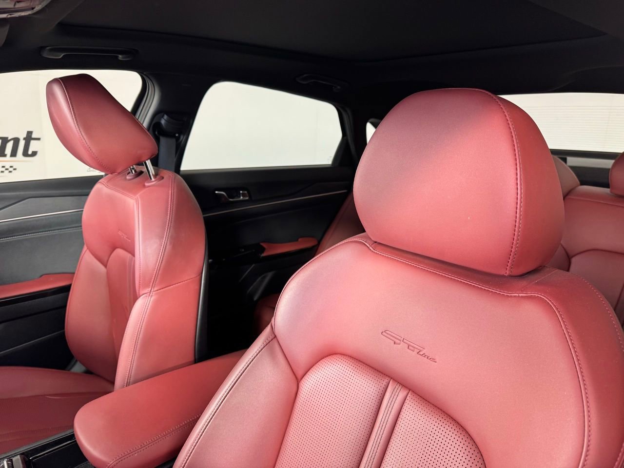 Used 2025 Kia K5 GT-Line w/ GT-Line Premium Package image 3