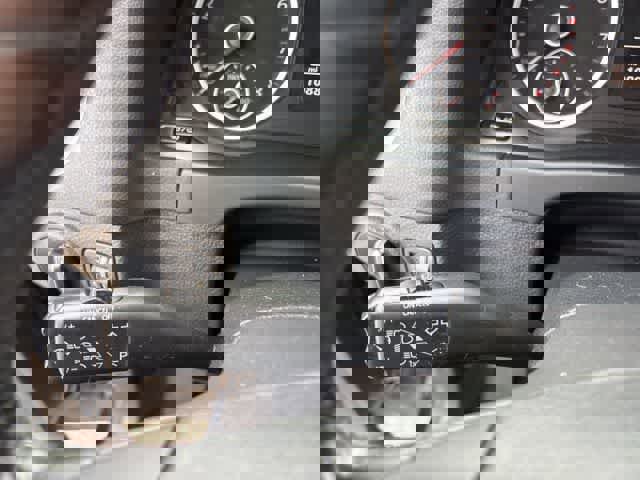 Used 2017 Volkswagen Tiguan S image 16