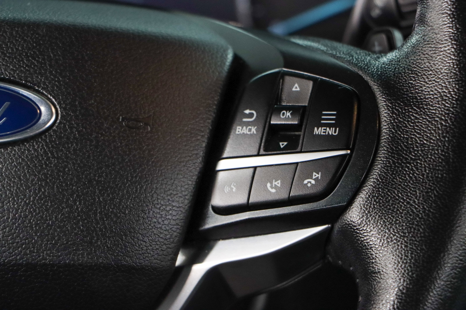 Used 2020 Ford Explorer Limited w/ Class III Trailer Tow Package image 14