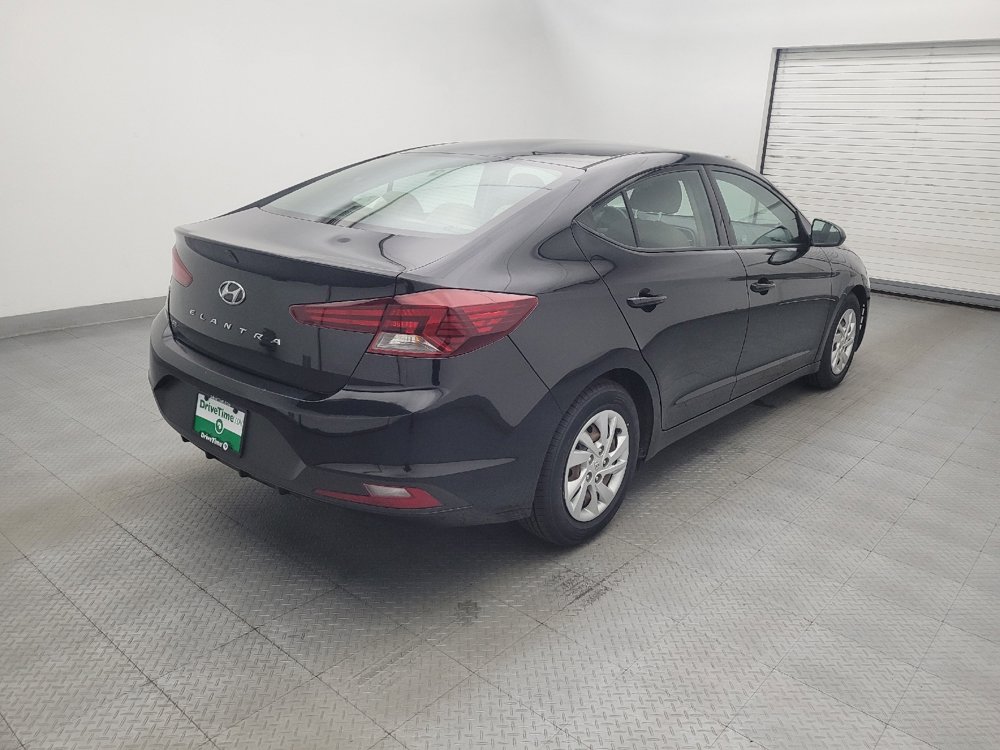 Used 2020 Hyundai Elantra SE FWD image 9