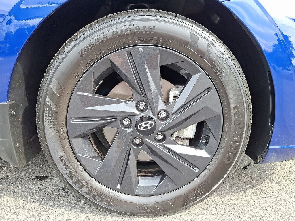 Used 2023 Hyundai Elantra SEL FWD image 8