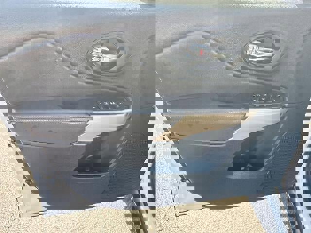 Used 2018 Jeep Cherokee Limited w/ Technology Group image 22