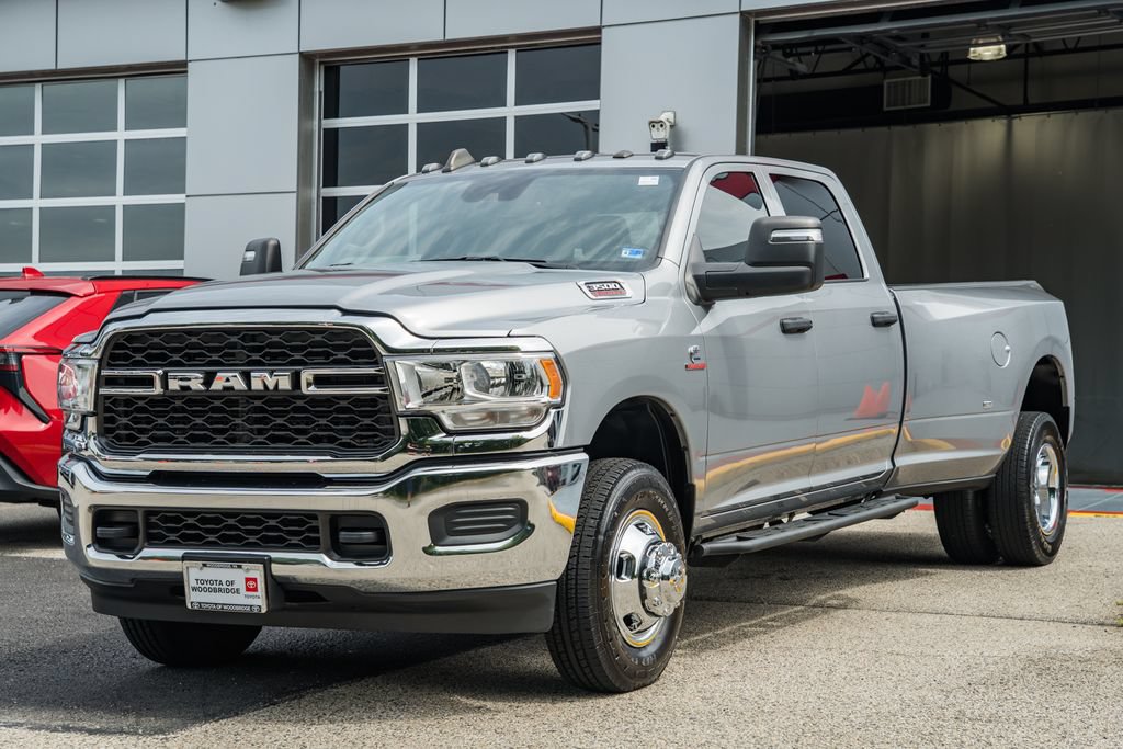 Used 2024 RAM 3500 Tradesman w/ Safety Group AWD/4WD image 3