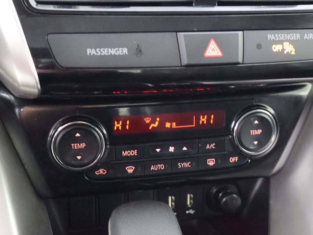 Used 2024 Mitsubishi Eclipse Cross SE image 47