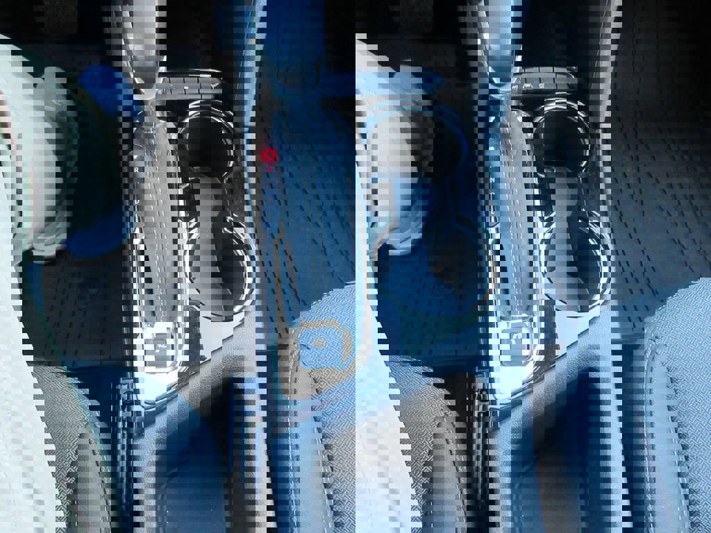 Used 2022 Buick Encore GX Select w/ Sport Touring Package image 28