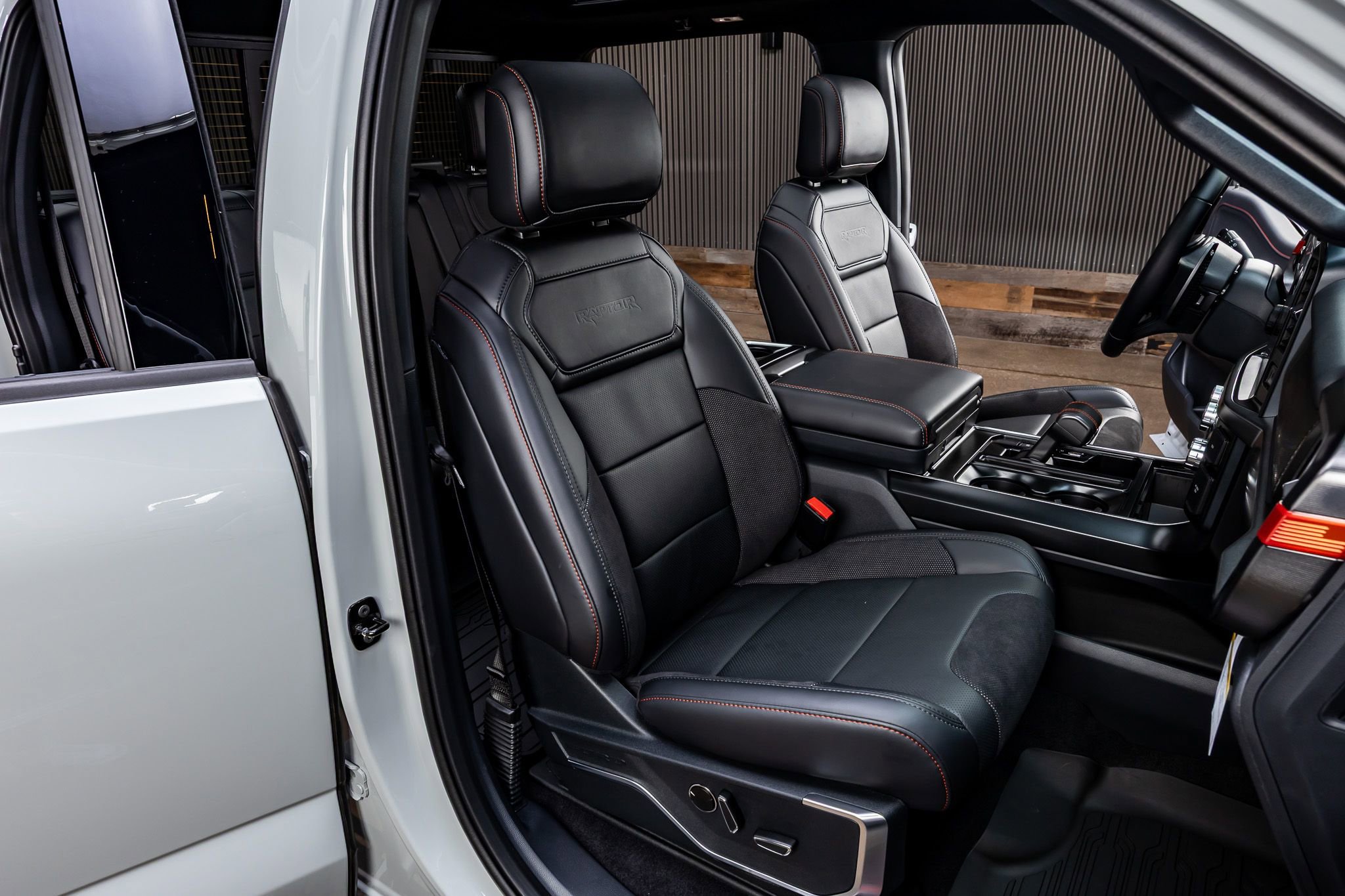 Used 2026 Ford F150 Raptor AWD/4WD image 32