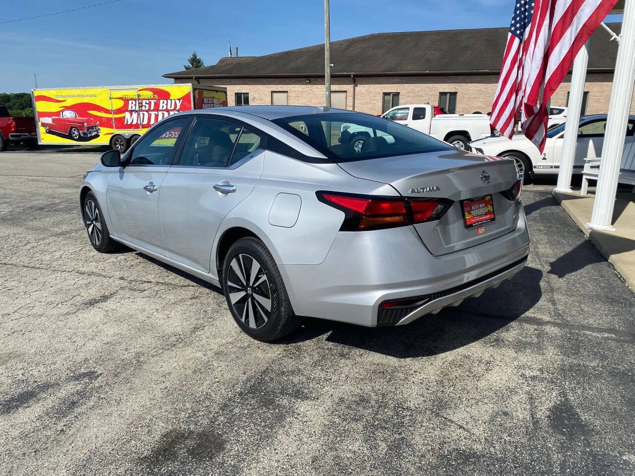 Used 2022 Nissan Altima 2.5 SV AWD/4WD image 3