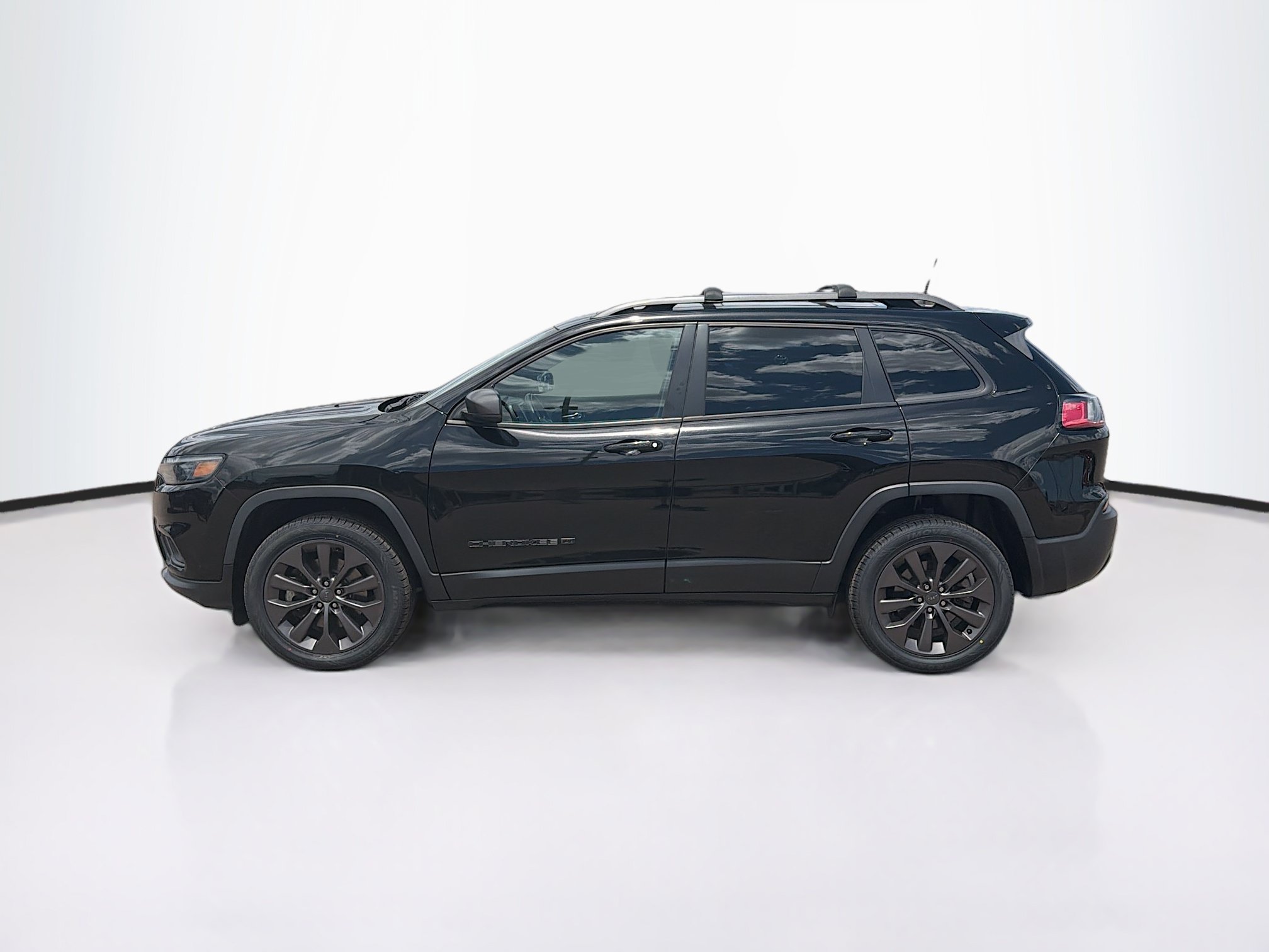 Used 2021 Jeep Cherokee Latitude Lux 80th Anniv w/ Quick Order Package 26U 80TH AWD/4WD image 4