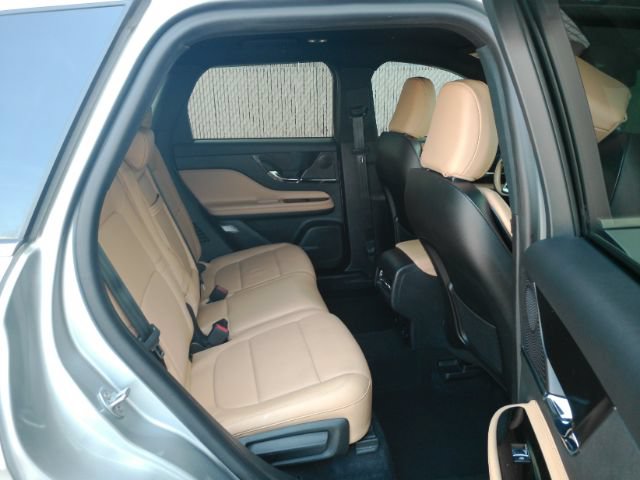 Used 2023 Lincoln Corsair Reserve AWD/4WD image 24