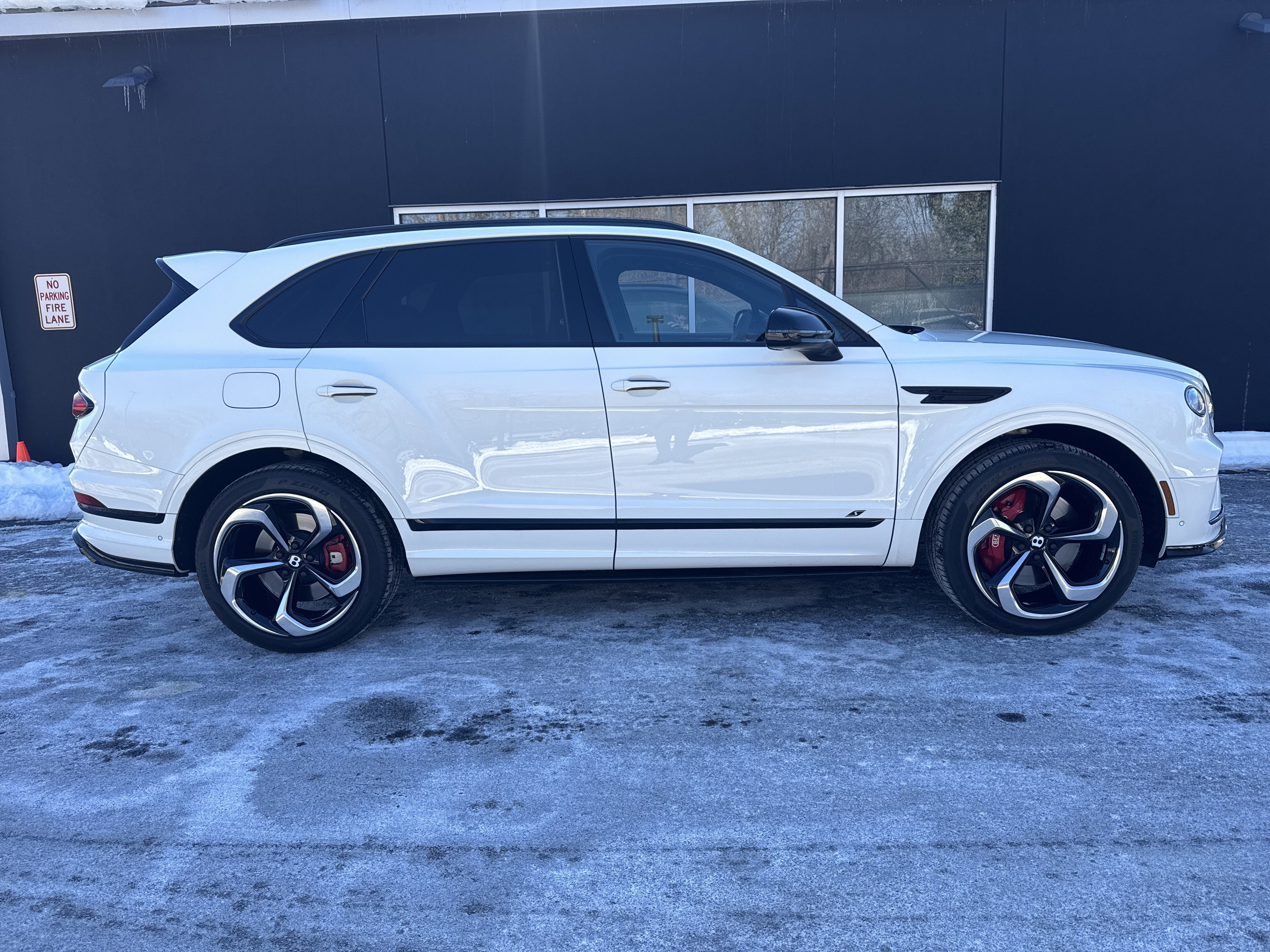 Used 2022 Bentley Bentayga S image 10