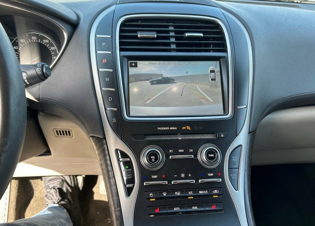 Used 2018 Lincoln MKX Select w/ Select Plus Package FWD image 6