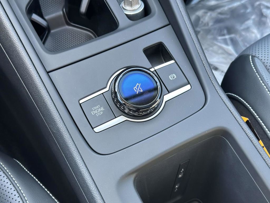 New 2025 Volkswagen Tiguan SE image 25