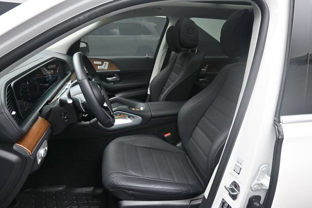 Certified 2026 Mercedes-Benz GLS 450 4MATIC image 18