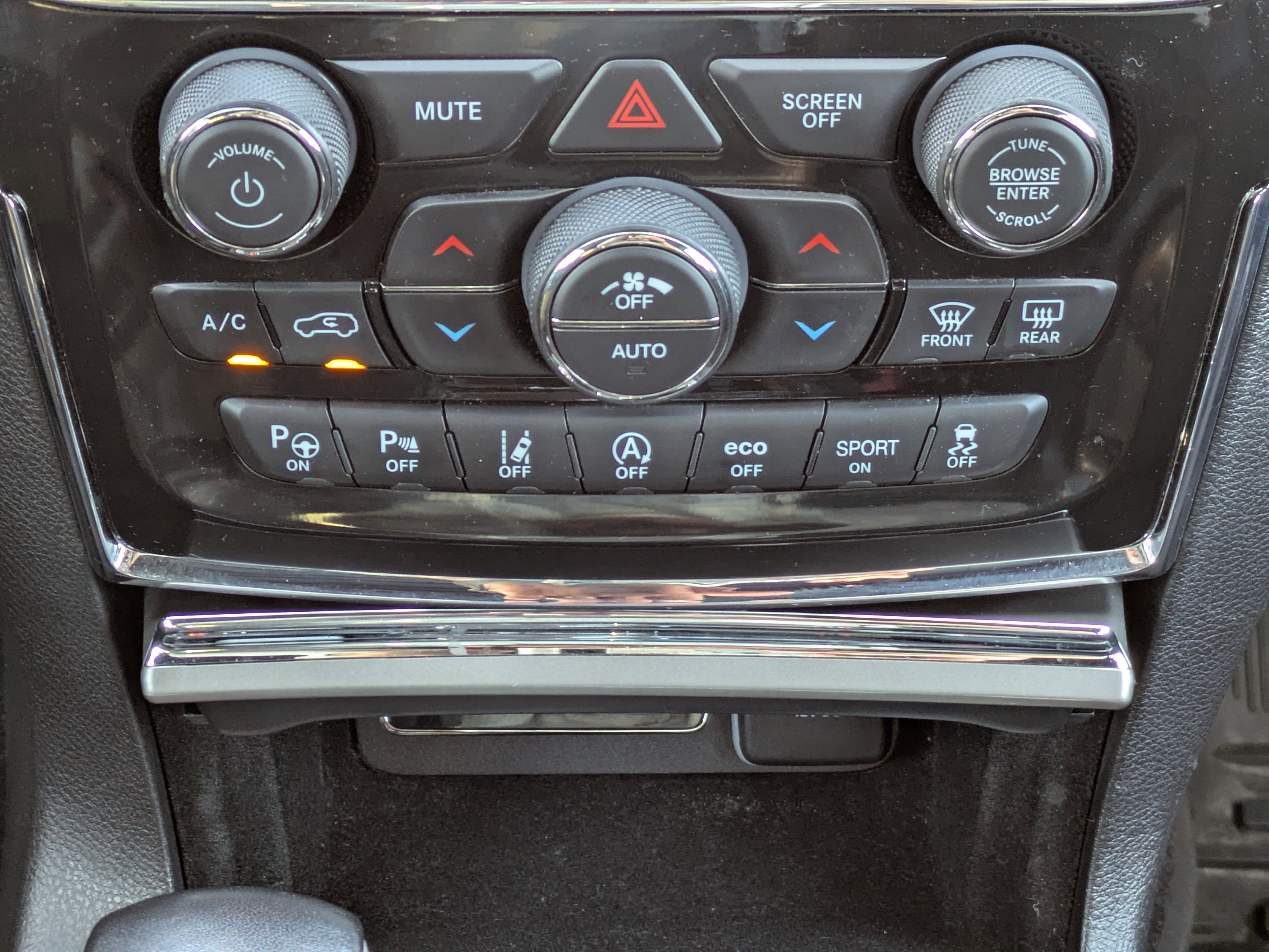 Used 2021 Jeep Grand Cherokee Trailhawk w/ Premium Lighting Group image 20