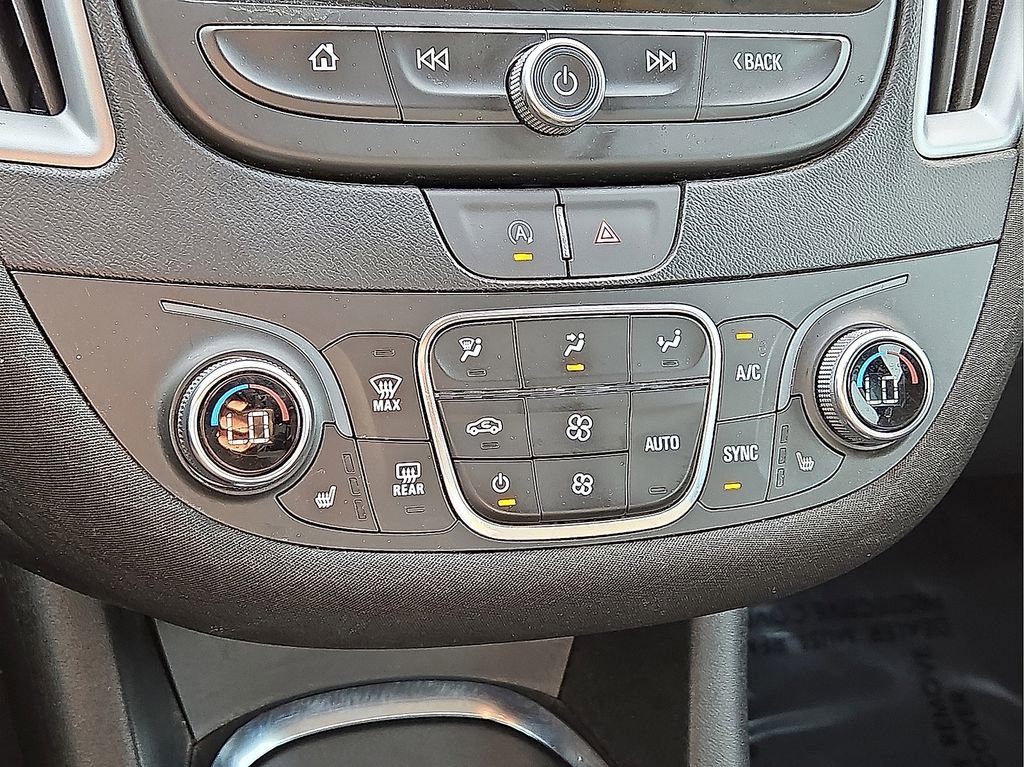 Used 2023 Chevrolet Malibu LT image 28