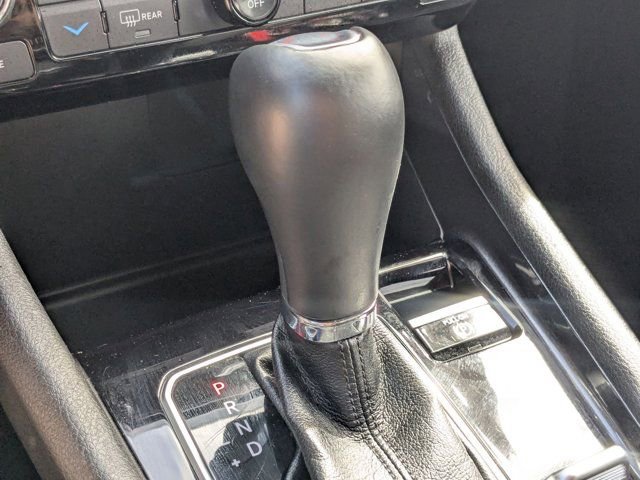 Used 2025 Jeep Compass Latitude image 18