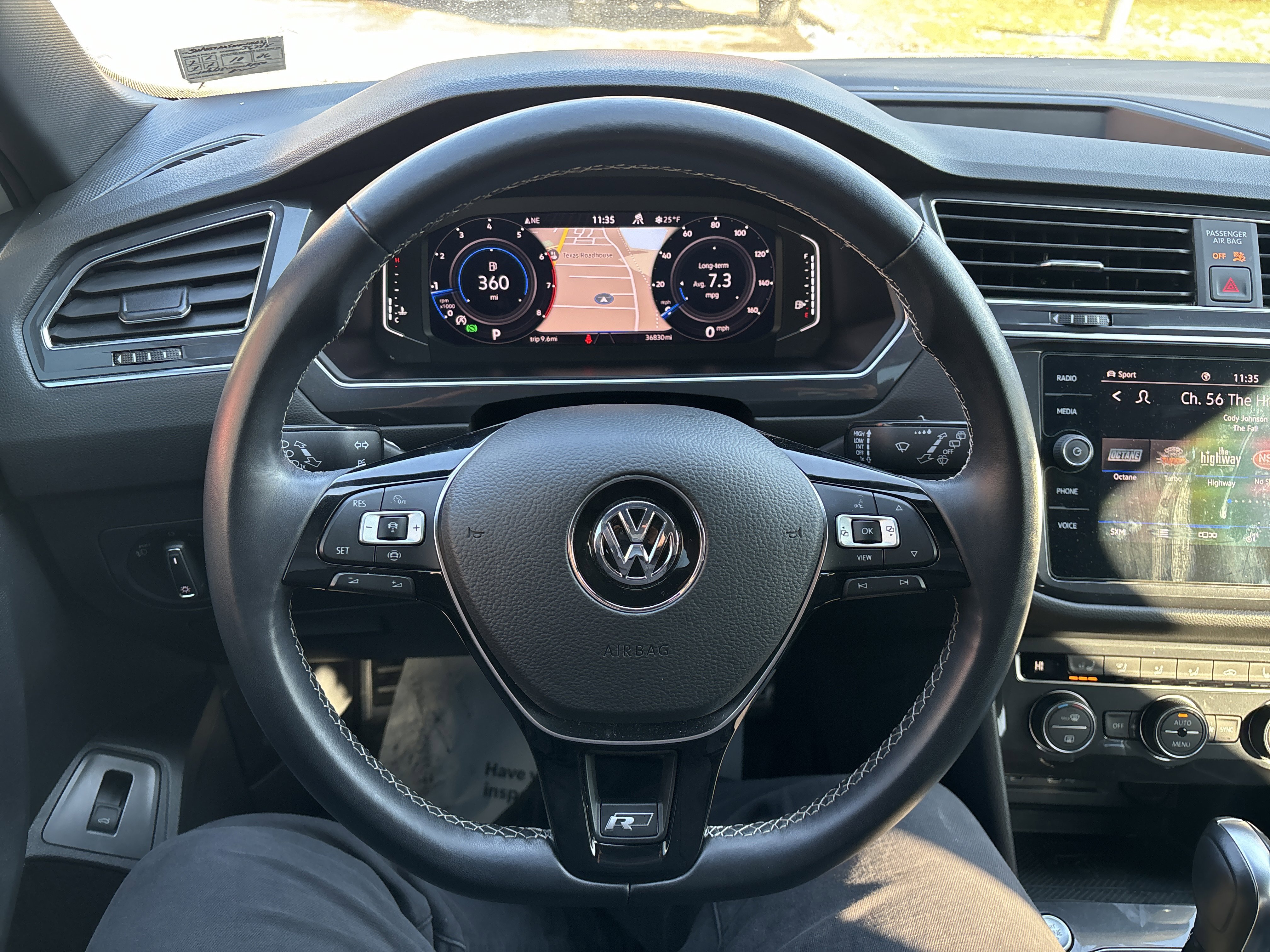 Used 2021 Volkswagen Tiguan SEL Premium R-Line image 18