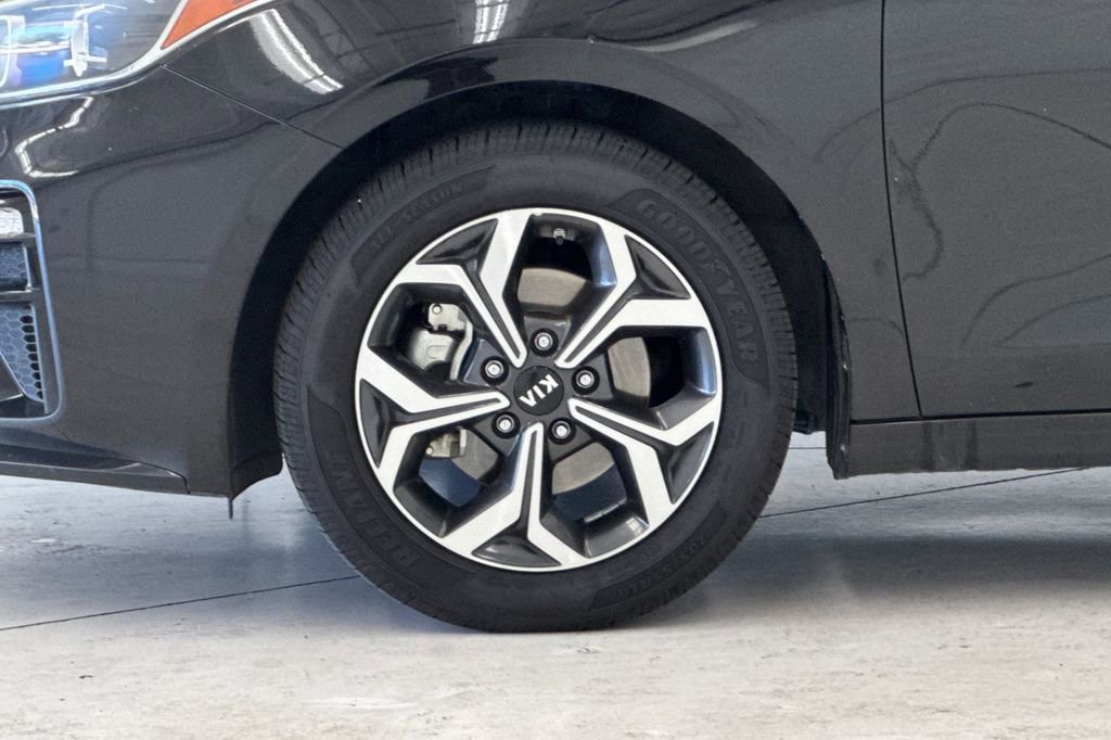Used 2019 Kia Forte LXS FWD image 25