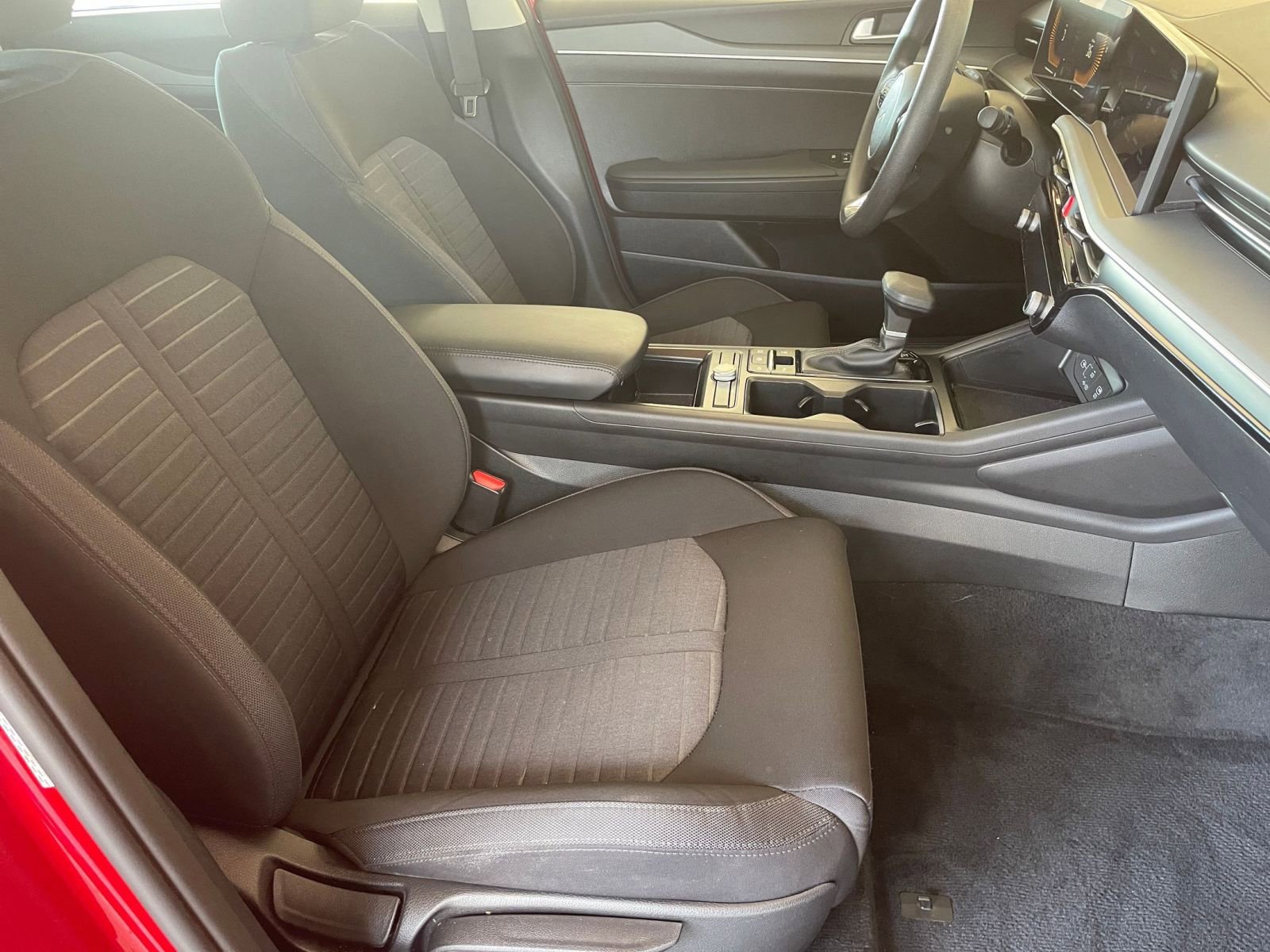 Used 2025 Kia K5 LXS image 36