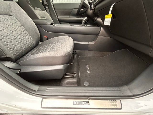 New 2026 Nissan Kicks SV w/ SV Premium Package image 30