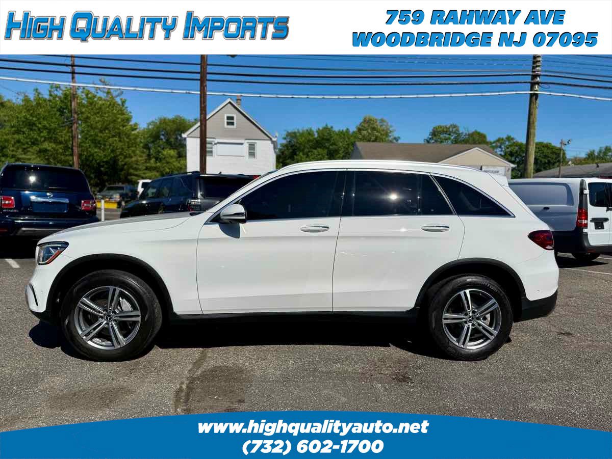 Used 2021 Mercedes-Benz GLC 300 4MATIC w/ Multimedia Package image 4