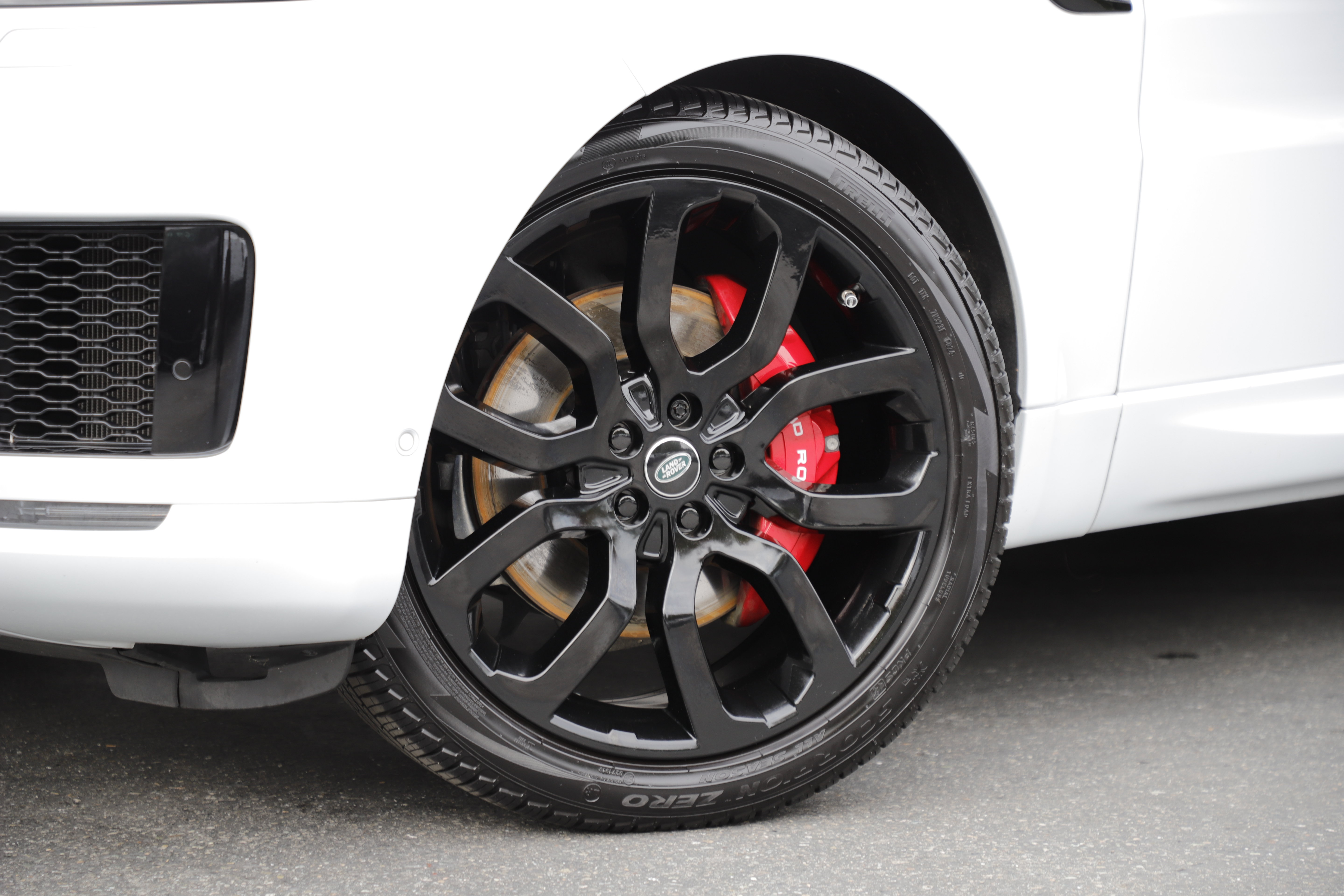Used 2020 Land Rover Range Rover Sport HSE Dynamic AWD/4WD image 2