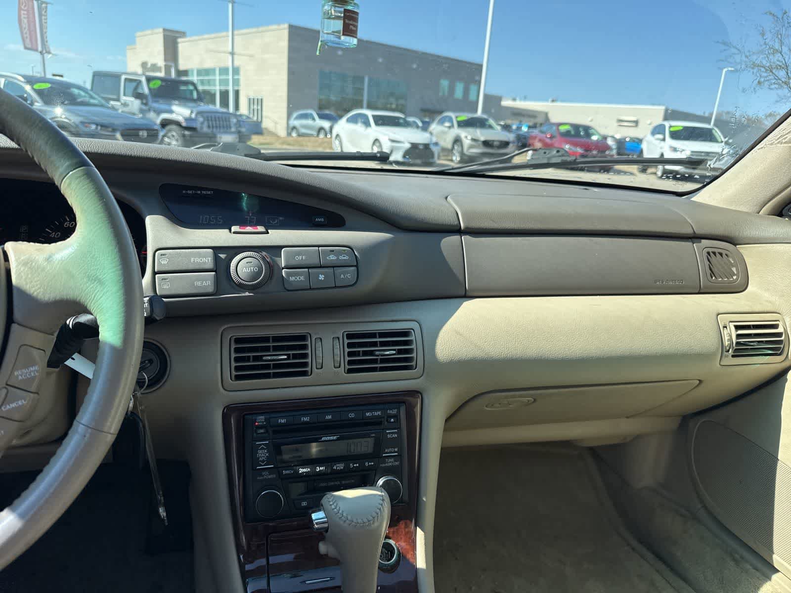 Used 2002 MAZDA Millenia S image 21