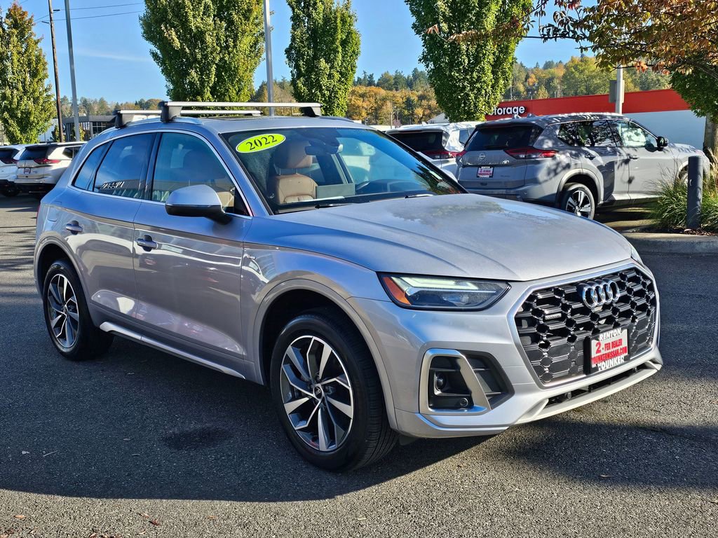 Used 2022 Audi Q5 2.0T Premium w/ Convenience Package image 3