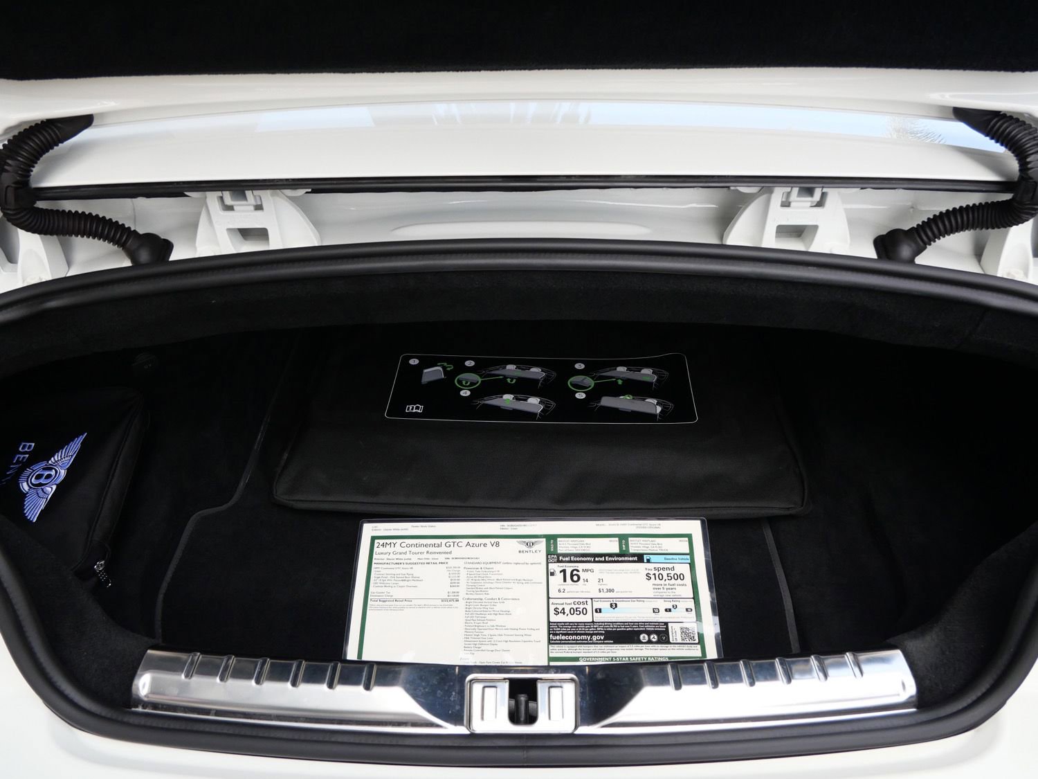 Used 2024 Bentley Continental GT Azure image 19