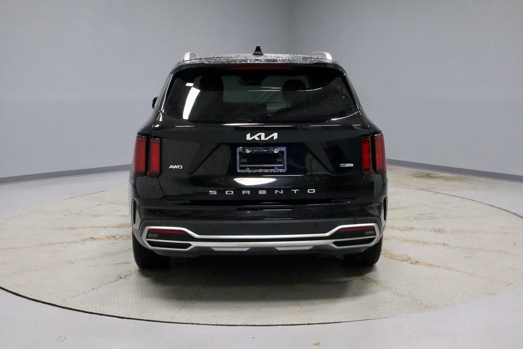 Used 2022 Kia Sorento EX w/ Panoramic Sunroof Package AWD/4WD image 11