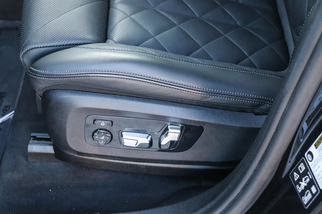 Used 2024 BMW X6 xDrive40i AWD/4WD image 25