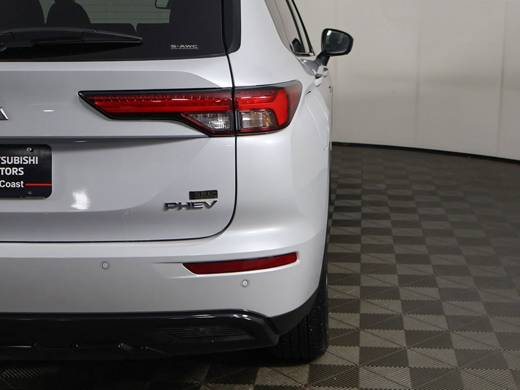 New 2025 Mitsubishi Outlander SEL Black Edition image 19