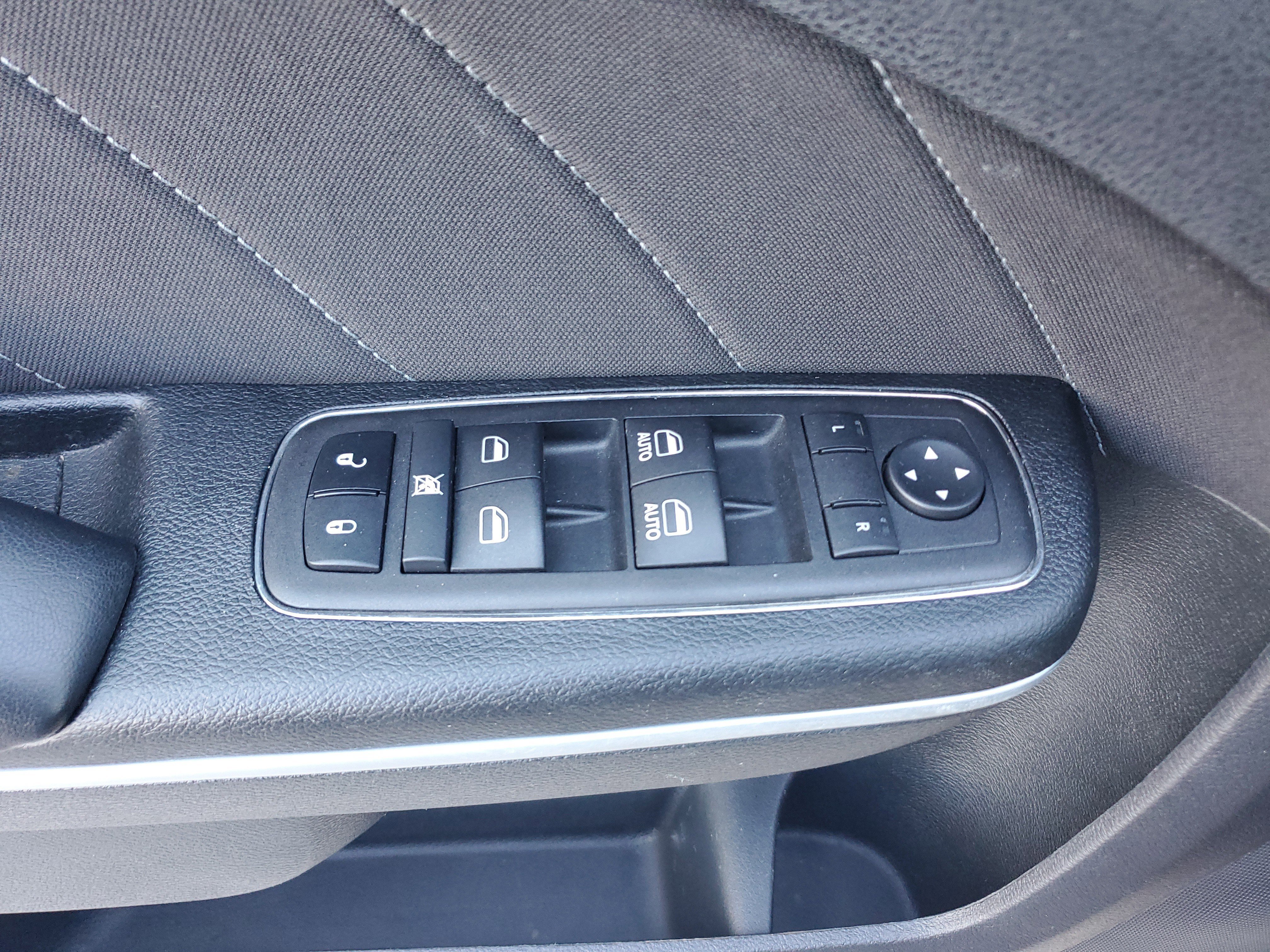 Used 2023 Dodge Charger SXT image 26