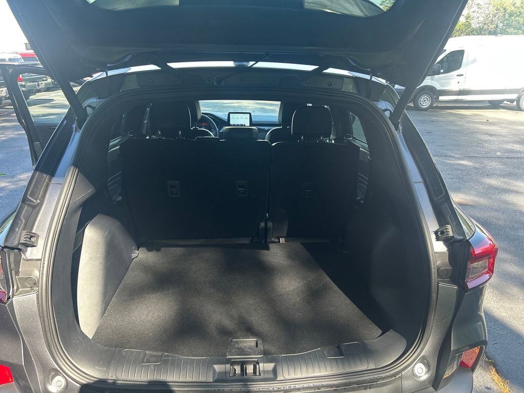 Used 2025 Ford Escape ST-Line Select AWD/4WD image 26
