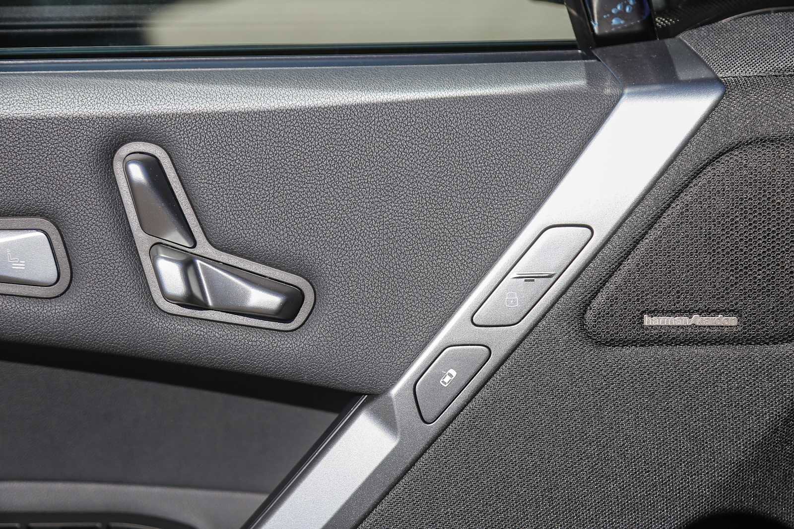 New 2026 BMW iX xDrive45 w/ M Sport Package image 18