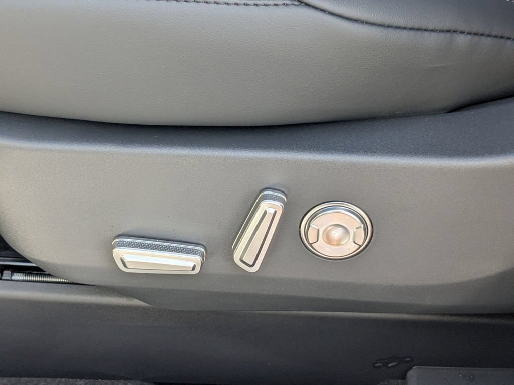 New 2026 Lincoln Nautilus Reserve AWD/4WD image 20
