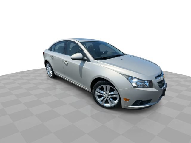 Used 2013 Chevrolet Cruze LTZ FWD image 2