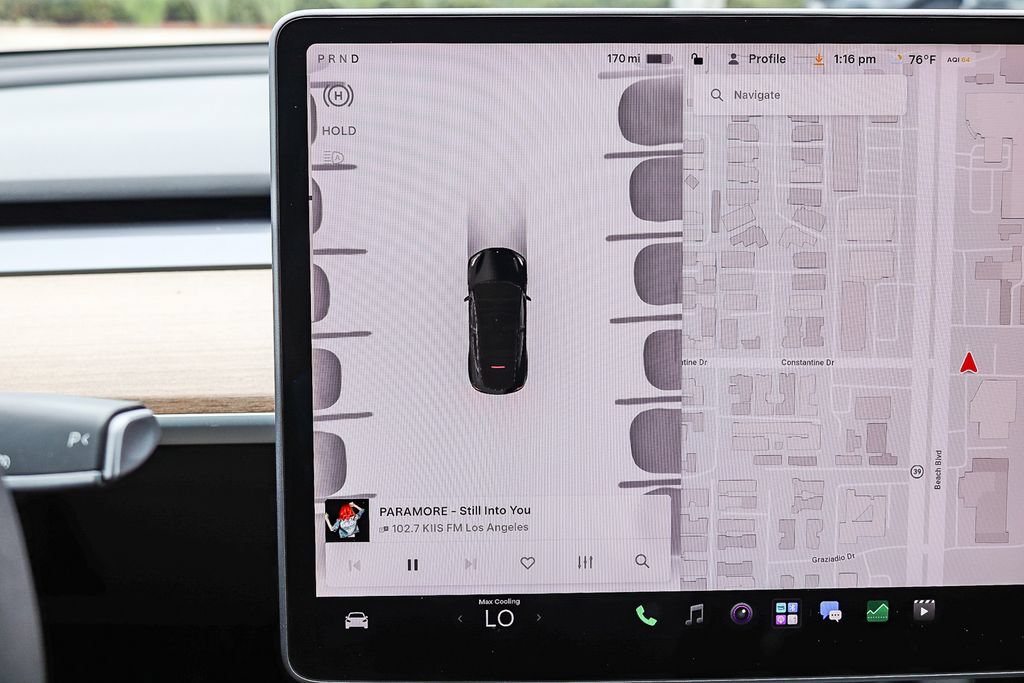 Used 2023 Tesla Model Y AWD image 24