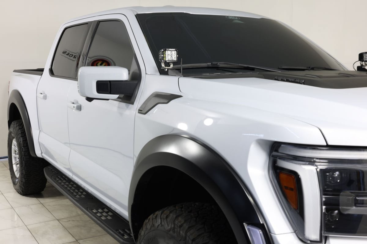 Used 2025 Ford F150 Raptor AWD/4WD image 39