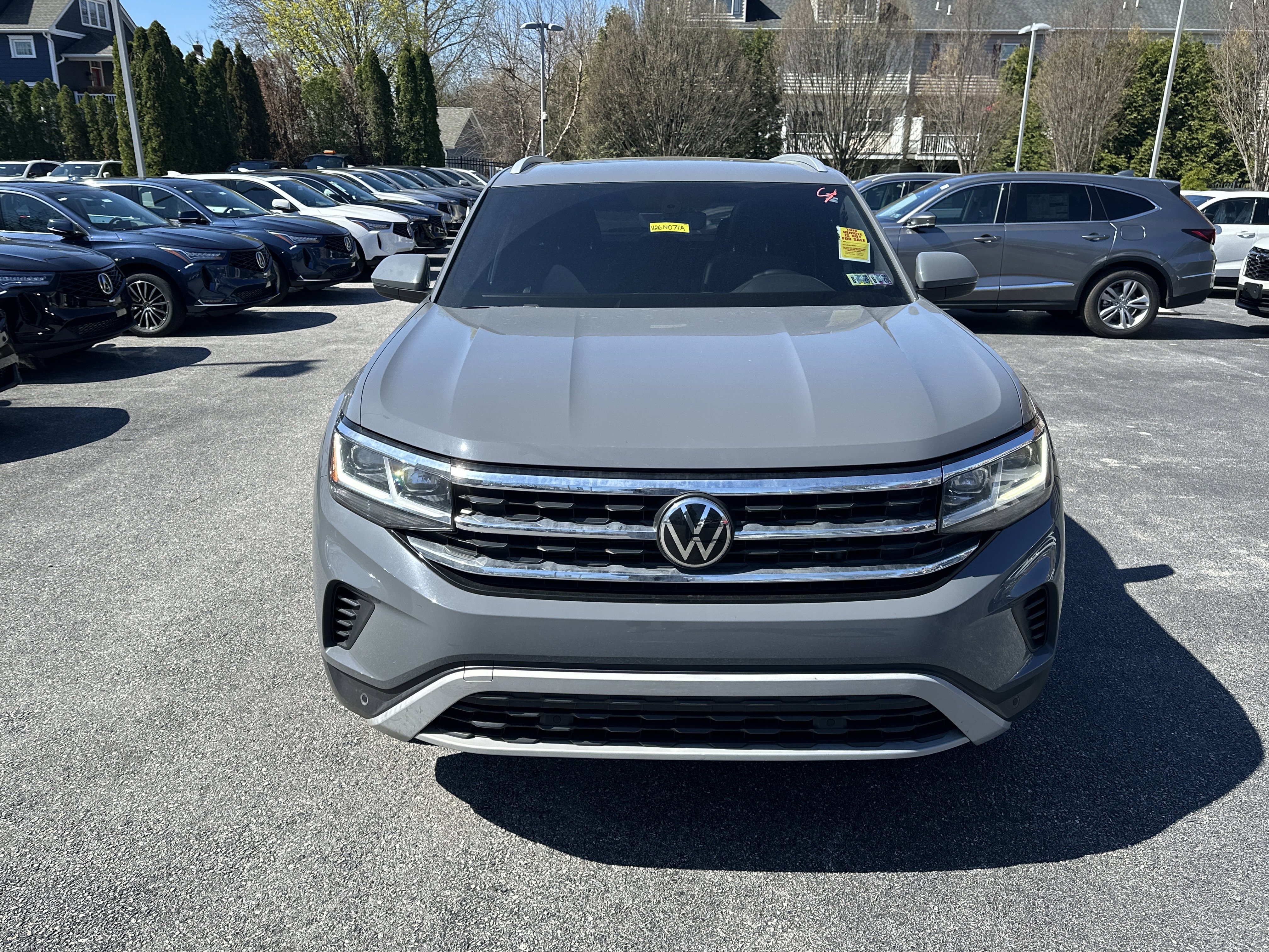 Used 2022 Volkswagen Atlas Cross Sport SE w/ Panoramic Sunroof Package image 3