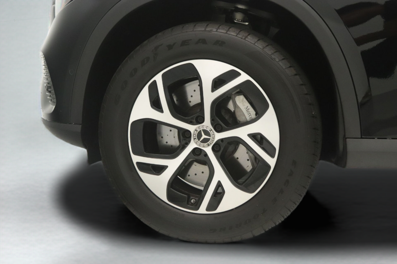 Certified 2025 Mercedes-Benz GLC 350e 4MATIC image 27