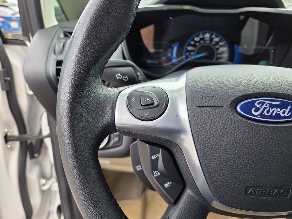 Used 2016 Ford C-MAX Energi SEL w/ Equipment Group 302A FWD image 25