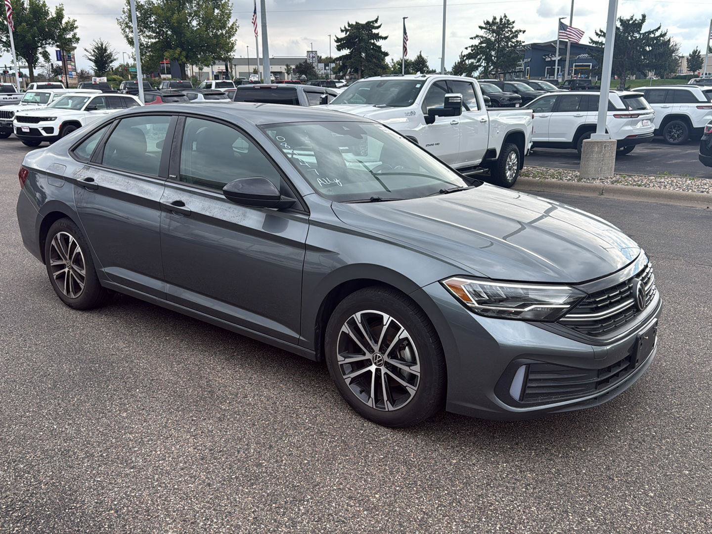 Used 2024 Volkswagen Jetta Sport FWD image 7