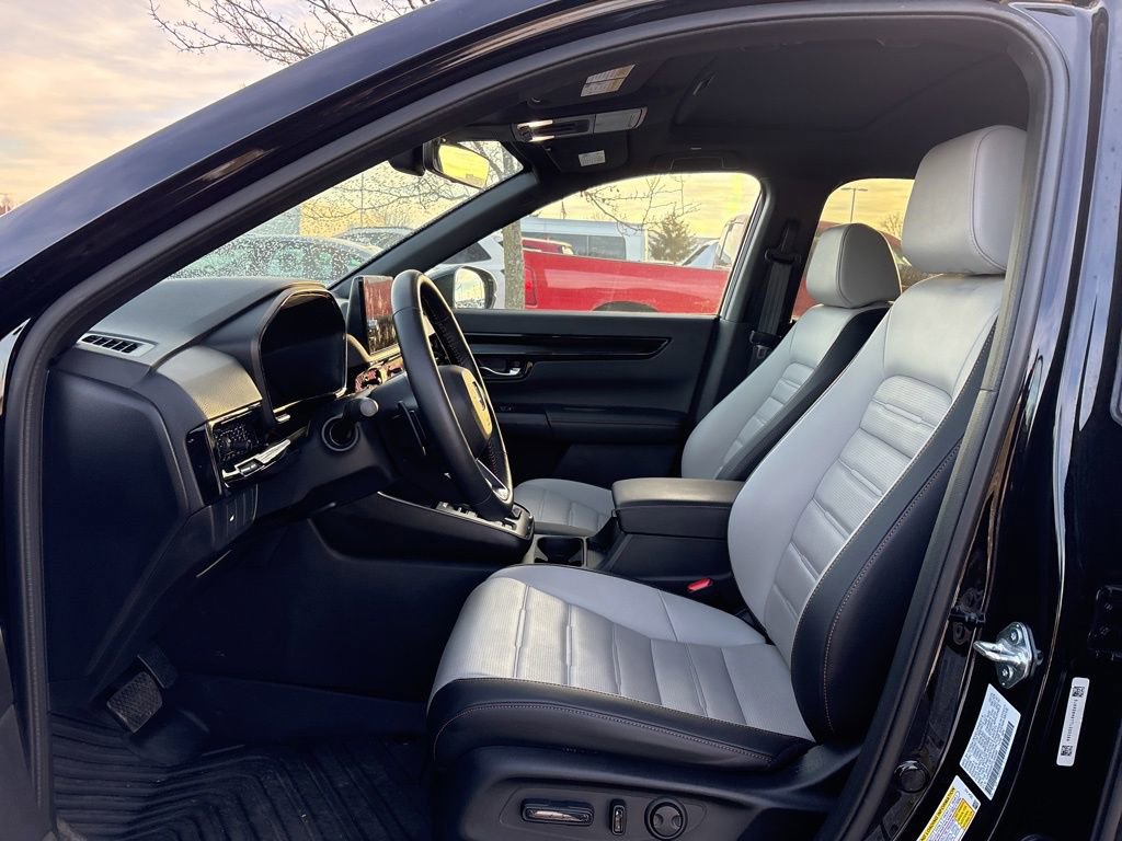 Certified 2026 Honda CR-V Sport Touring image 17