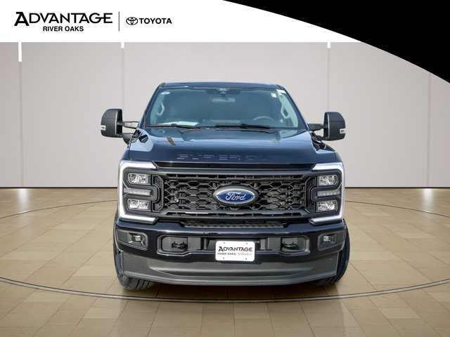 Used 2024 Ford F250 XL w/ STX Appearance Package AWD/4WD image 3
