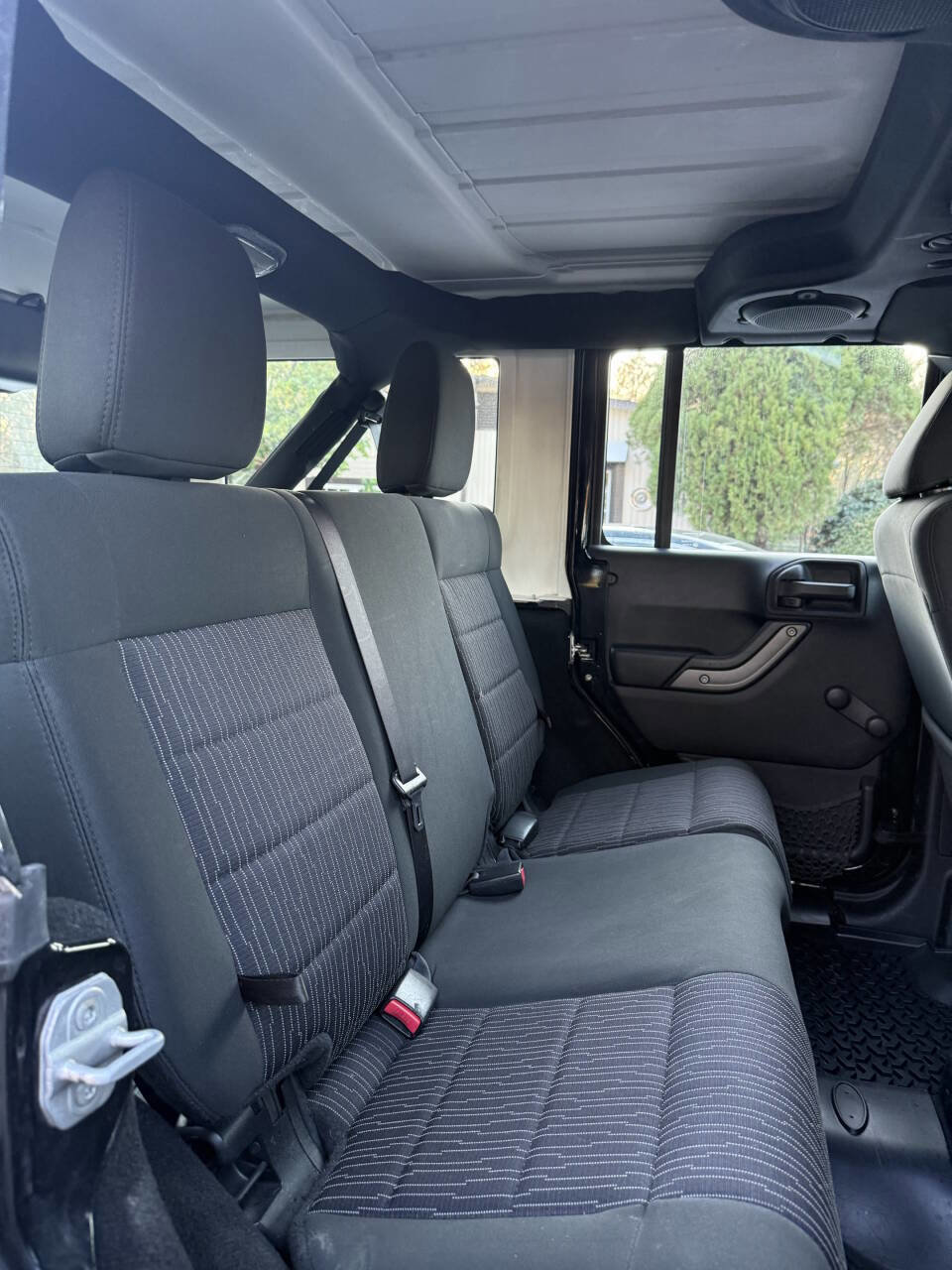 Used 2012 Jeep Wrangler Unlimited Sport w/ Connectivity Group image 21