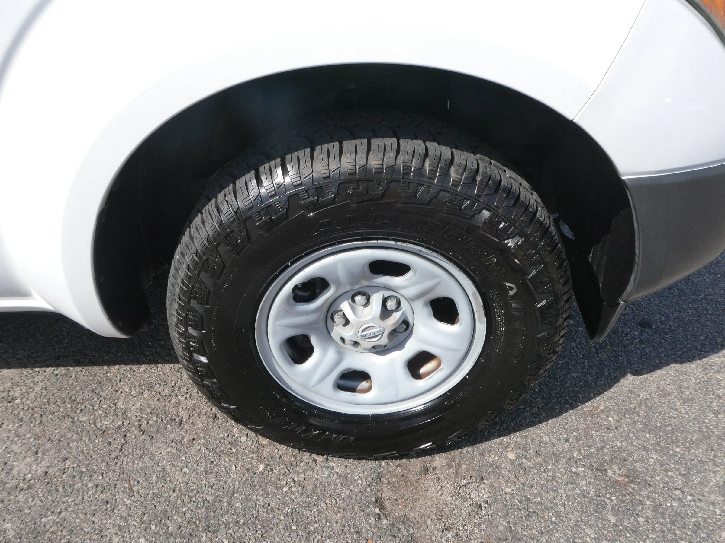 Used 2007 Nissan Frontier XE w/ Preferred Pkg RWD image 29