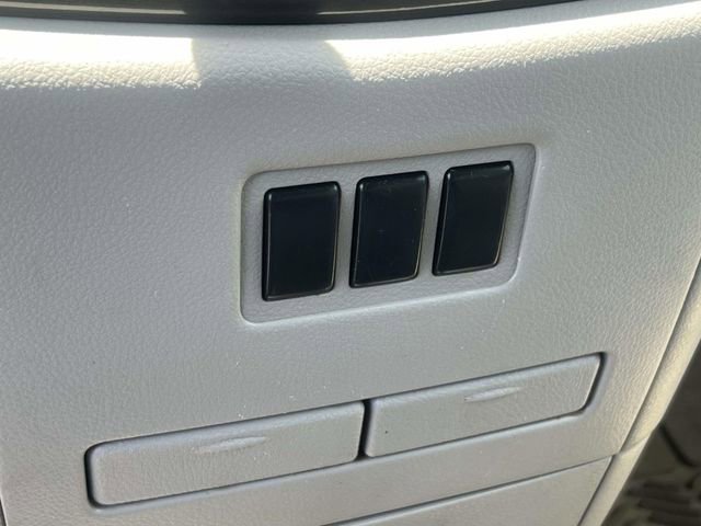 Used 2016 Nissan Quest SV FWD image 37