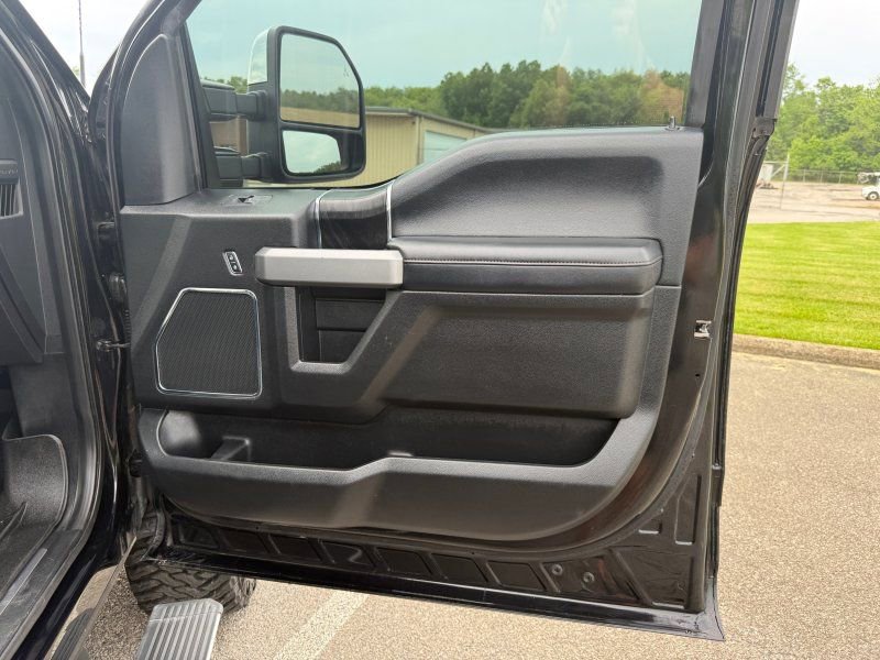 Used 2019 Ford F350 Platinum w/ Platinum Ultimate Package AWD/4WD image 21